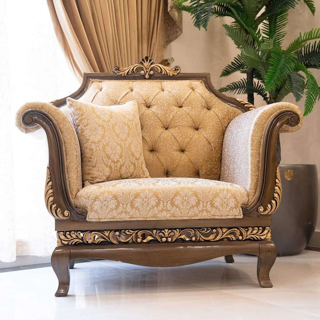 Traditional Slogan Design Sofa Set