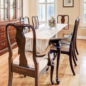 Oval Dining Chairs with table