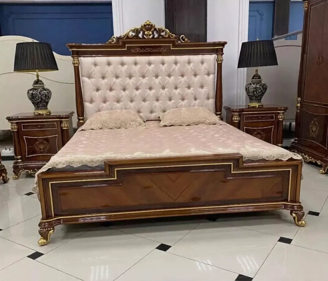 Royal Wooden Bed Set