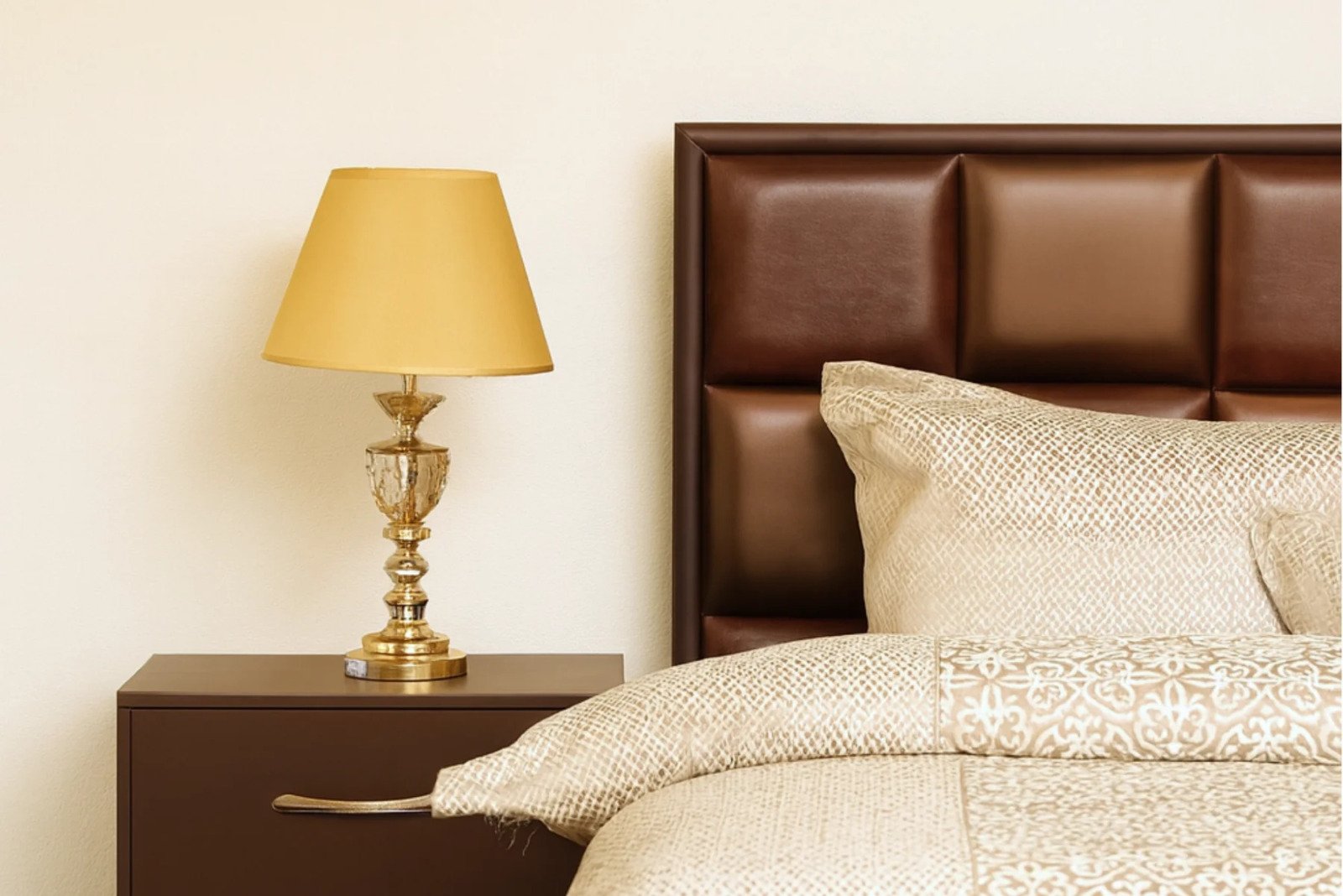 Premium Gold Jacquard Bedding Set - Image 4