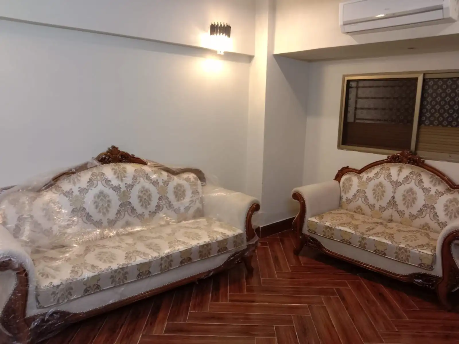 Royal Living Room Sofa Set (1)